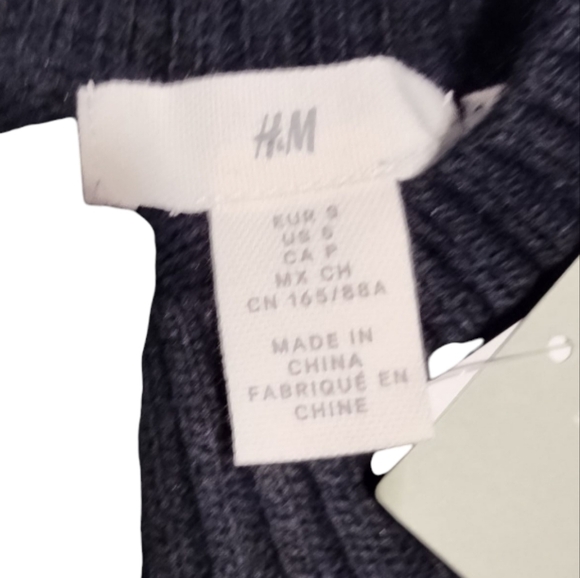 NWT H&M "Yale" Mock Sweater - Picture 3 of 9